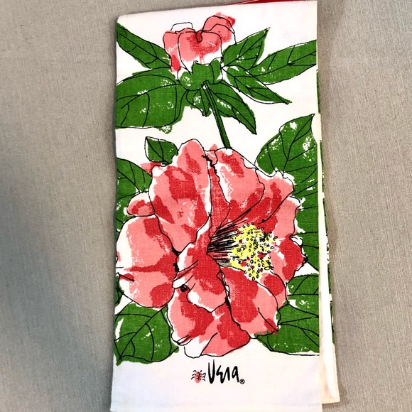 Vera Neumann Pink Camelia Kitchen Set NWT! - Picture 2 of 8